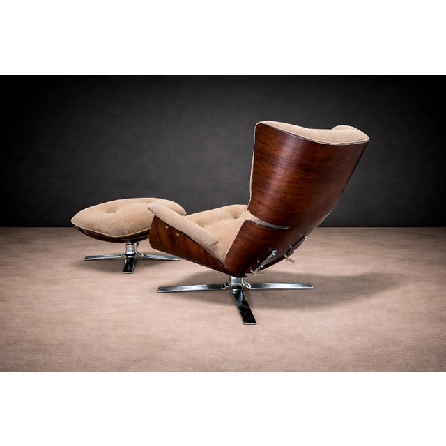 Designed in 1959 by Jorge Zalszupin and produced by his firm L’Atelier, the Paulistana lounge chair and ottoman stand...