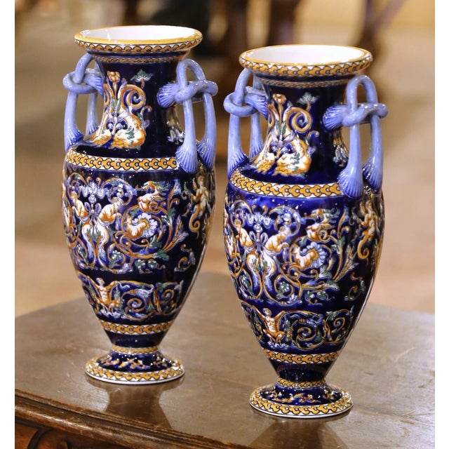 Blue Pair of Early 20th Century Faience Vases With Hand-Painted Cherub Motifs From Gien For Sale - Image 8 of 11