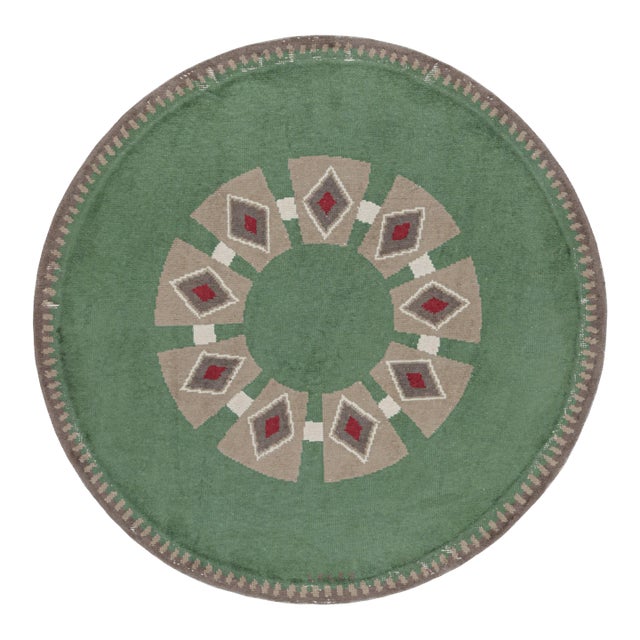 Signed Leleu Vintage French Art Deco Circle Rug With Medallion - Rug & Kilim For Sale