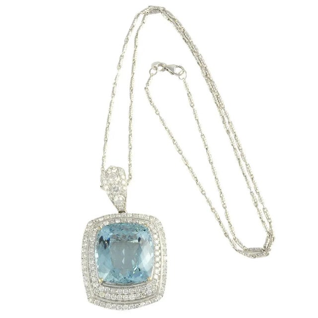Early 21st Century Orianne GIA Certified 26.85 Carat Natural Aquamarine Pendant Necklace For Sale - Image 4 of 6