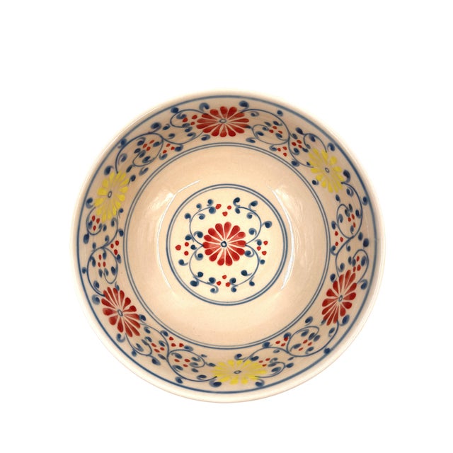 2020s Set of 4 Hand-Painted Bat Trang Vietnamese Ceramic Soup Bowls With Floral Motifs For Sale - Image 5 of 13