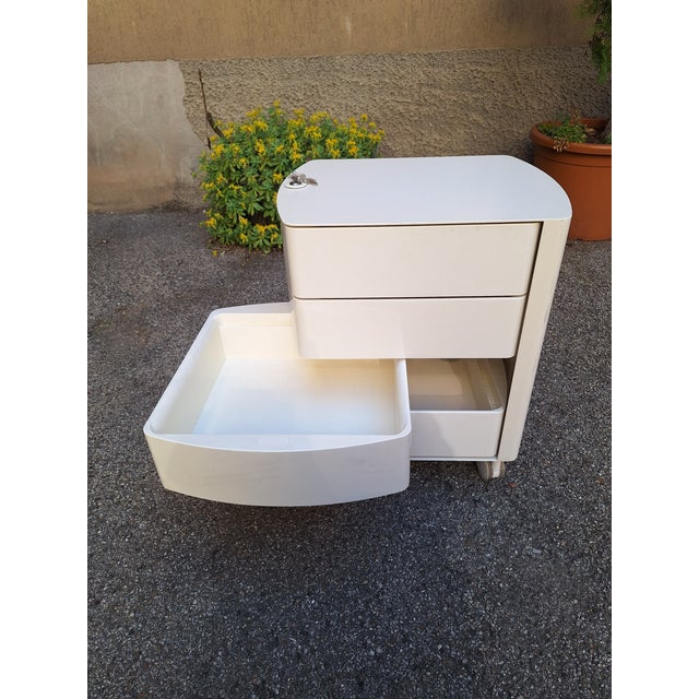 1990s Uno Chest of Drawers in Polyurethane by Karim Rashid for Della Rovere, 1990s For Sale - Image 5 of 8