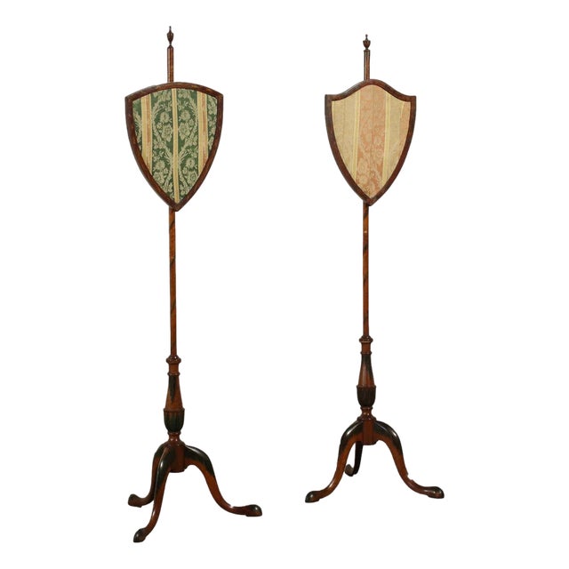 19th Century George IV Satinwood Fabric Screen Poles, England For Sale