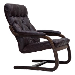 Scandinavian Lounge Chair in Brown Leather and Bentwood, 1970s For Sale