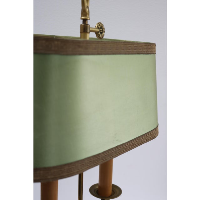 Metal French Hollywood Regency Brass Bouillotte 2-Light Table Lamp, 1960s For Sale - Image 7 of 10