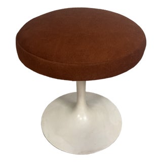 Mid 20th Century Knoll Saarinen Stool For Sale