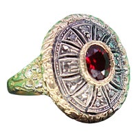 Gold and Silver Ring with Chiseled Floral Motifs For Sale