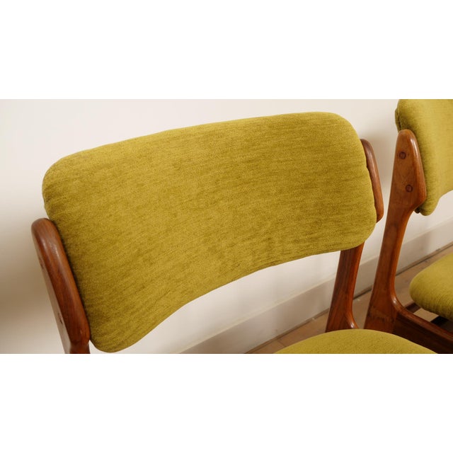 Dining Chairs with Armrests in Rosewood by Erik Buch, Set of 4 For Sale - Image 11 of 17