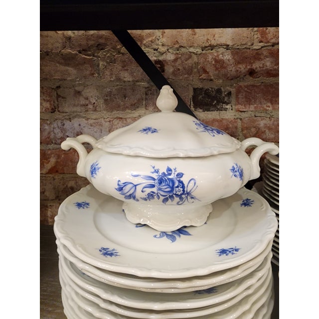 Cerulean Meissen 9 5 Place Settings Meissen Blue Dinner Set. For Sale - Image 8 of 10