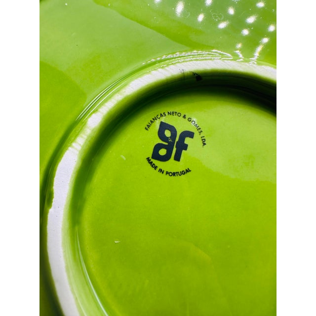 Mediterranean 1980s Studio Pottery Bee Plates, Set of Six For Sale - Image 3 of 6