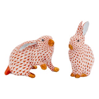Herend Fishnet Porcelain Rabbit Figurines, 2 For Sale