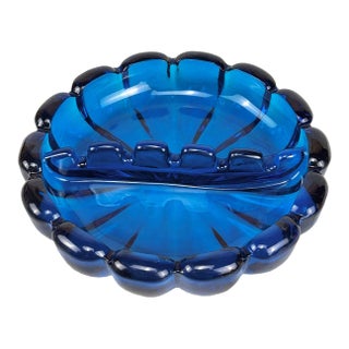 Mid-Century Scalloped Blue Art Glass Round Ruffled Cigar Ashtray For Sale