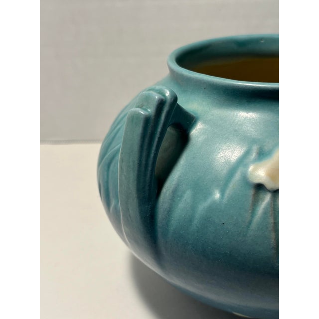 1939 Roseville Iris Blue Art Deco Pottery Matt Ceramic Vase # 357-4 For Sale In Los Angeles - Image 6 of 10