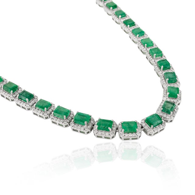 Contemporary Vintage Byzantine Style 24.47 Ct Emerald Tennis Necklace in 14k White Gold For Sale - Image 3 of 13