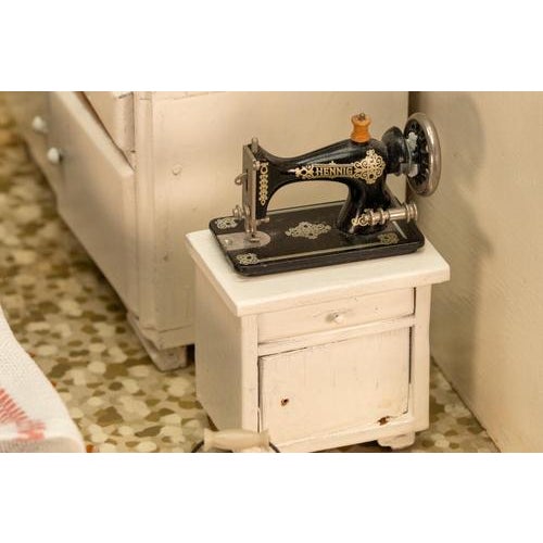 Vintage German Miniature Dollhouse Kitchen Interior with Accessories, 1930s For Sale - Image 12 of 18