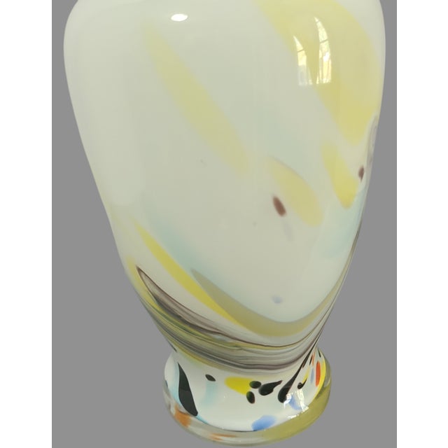 Vintage Murano Attributed Multi-Color Art Glass Scalloped Edge Hand-Blown Vase For Sale - Image 4 of 9