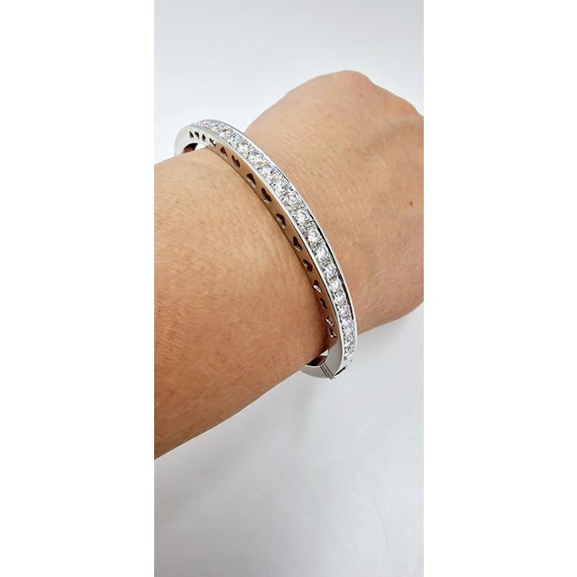 Bracelet in 18 Karat White Gold with 25 Diamonds, 1990s For Sale - Image 11 of 17