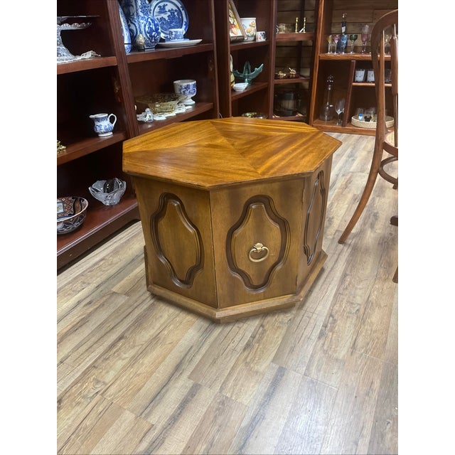 1960s 1960s Pair of Vintage/Mid-Century Mahogany Octagonal End Tables For Sale - Image 5 of 11