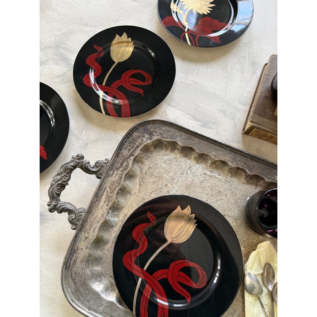 Black Fitz and Floyd Black Floral Salad Plates 1979 Vintage Porcelain 7.5 Inch - Set of 4 For Sale - Image 8 of 11