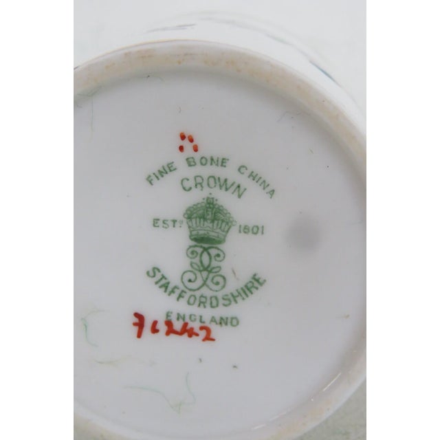 Late 20th Century Crown Staffordshire Bone China Espresso Tea Cup Rose Laurels F6242 Pattern For Sale - Image 9 of 13