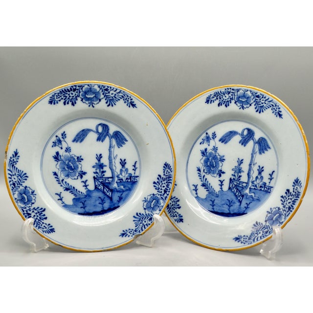 18th-Century Dutch Delft Chinoiserie Plates Hatchet Marks, a Pair For Sale - Image 10 of 14