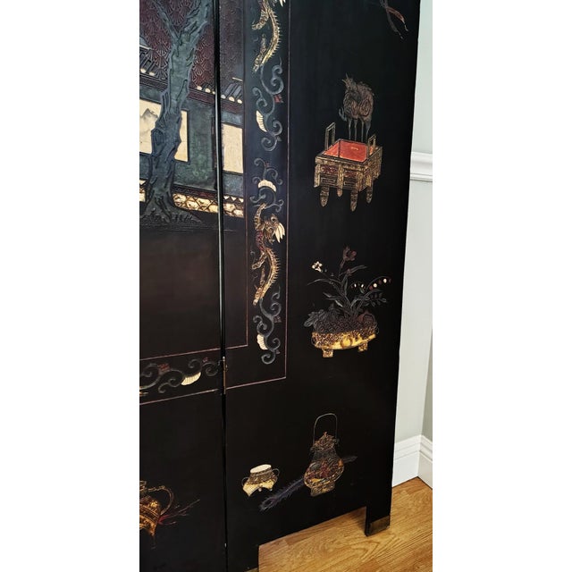 Grand Chinese Export Eight Panel Lacquered Coromandel For Sale - Image 13 of 17