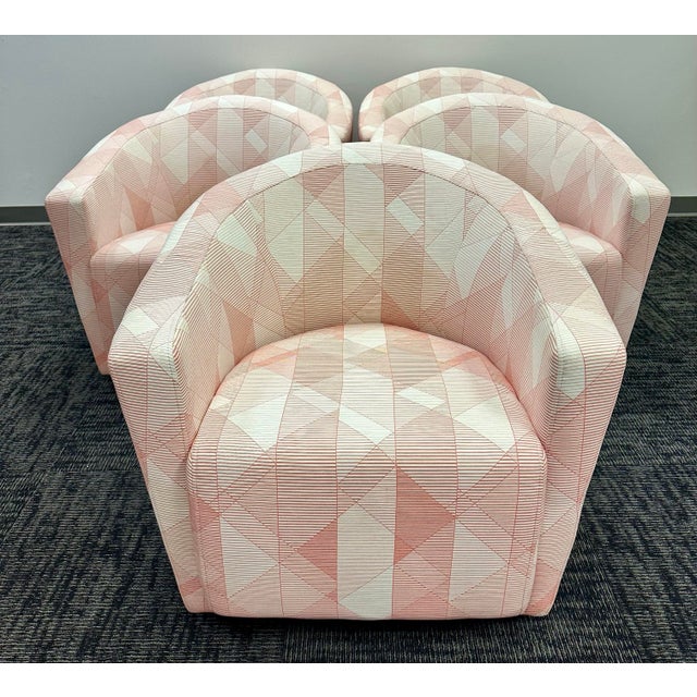 Set Of 5 Steelcase Turnstone Jenny Low Club Lounge Chairs Pink Geometric Pattern All in excellent condition