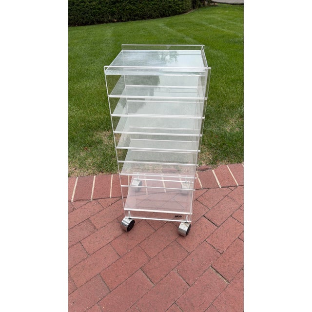 Mid-Century Modern Akko Clear Acrylic Rolling Storage Cart, Mid-Century For Sale - Image 3 of 8