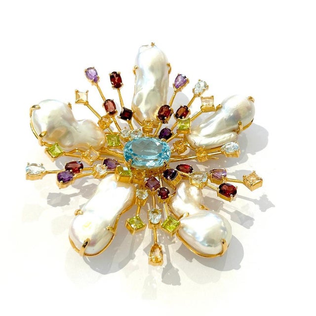 Bochic "Orient" Vintage Blue Topaz & Multi Gem Brooch Set In 18K Gold & Silver For Sale - Image 4 of 18