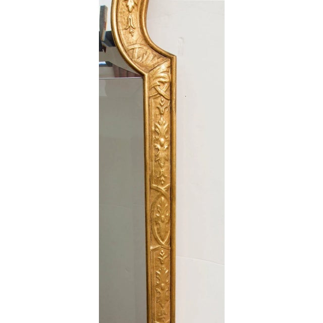 Traditional Mid 20th Century Carved and Gilt Mirror For Sale - Image 3 of 5