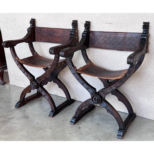 19th Century Pair of Carved Walnut Folding Scissors Savonarola Bench or Settle For Sale - Image 18 of 18