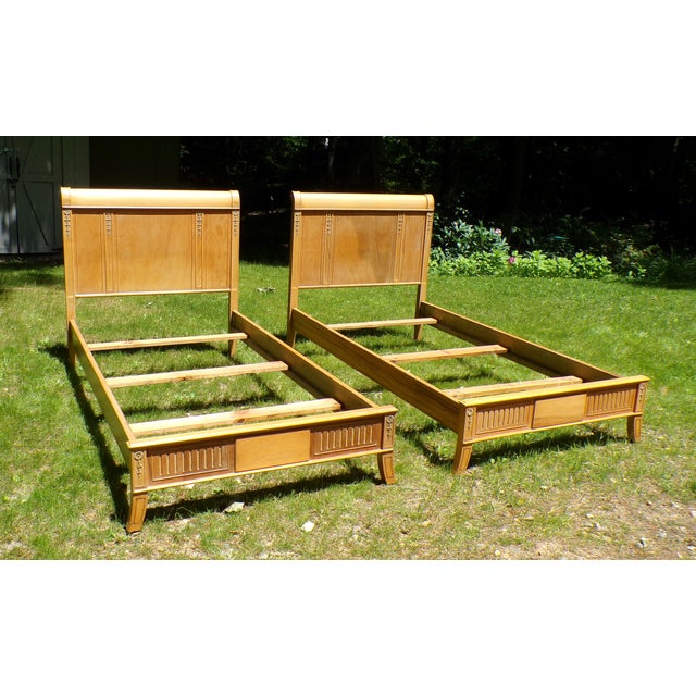 Wood Vintage Pair 1920's Neoclassical Adams Style Twin Beds For Sale - Image 7 of 16