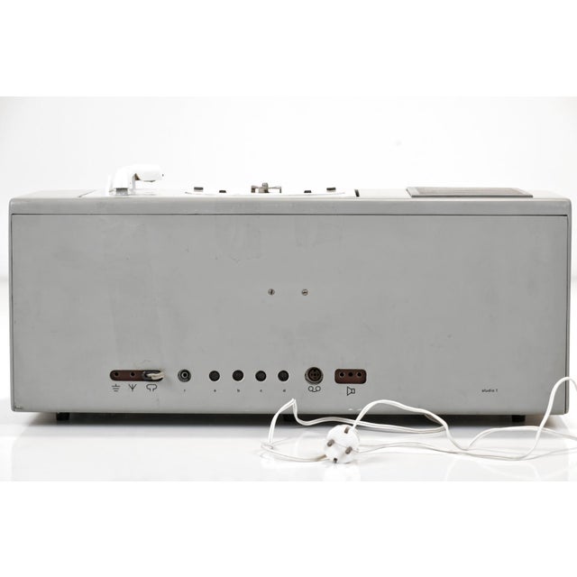 Gray Compact Device - Studio 1 by Hans Gugelot and Prof. Herbert Lindinger for Braun Ag, Germany, 1957 For Sale - Image 8 of 15
