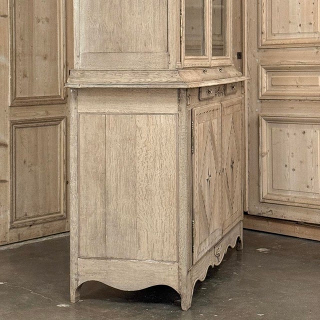 18th Century Louis XVI Inlaid Stripped Oak Bookcase ~ Bibliotheque For Sale - Image 12 of 18
