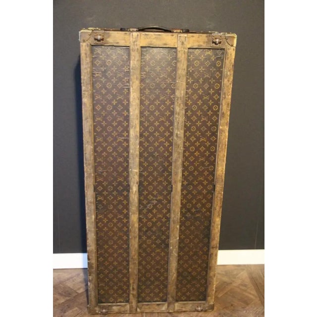 Trunk from Louis Vuitton, 1920s For Sale - Image 6 of 18