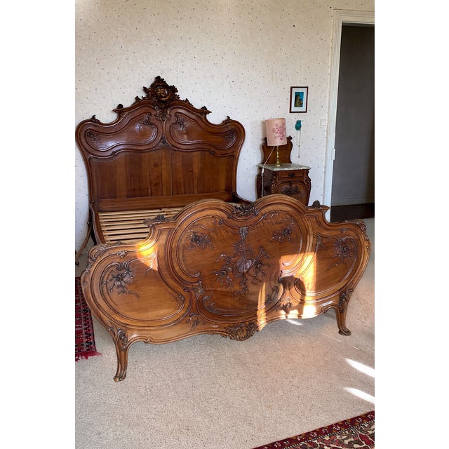 Baroque Louis XV Style Carved Walnut Bed, 1870 For Sale - Image 6 of 7