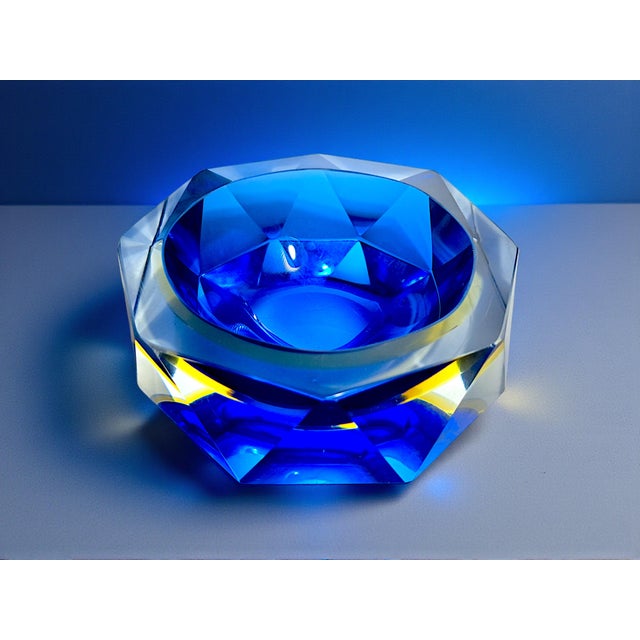 Flavio Poli Sommerso Murano Glass Ashtray attributed to Flavio Poli for Seguso, 1970s For Sale - Image 4 of 9