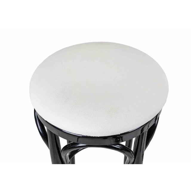 Art Deco Stools in Lacquered Wood and White Leather, Italy, 1970s, Set of 2 For Sale - Image 4 of 5