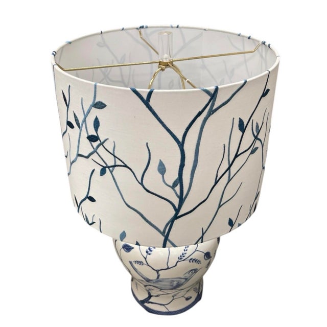 Vintage Italian Hand-Painted Blue & White Ceramic Bird Table Lamp For Sale - Image 4 of 12