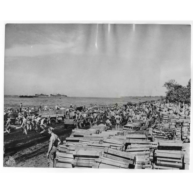 1943 World War II Soldiers Papua New Guinea Photograph For Sale - Image 4 of 6