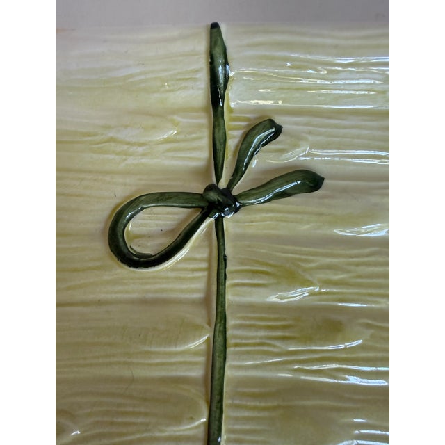 1970s 1970s Portuguese Majolica Asparagus Trompe l'Oeil Serving Platter For Sale - Image 5 of 8