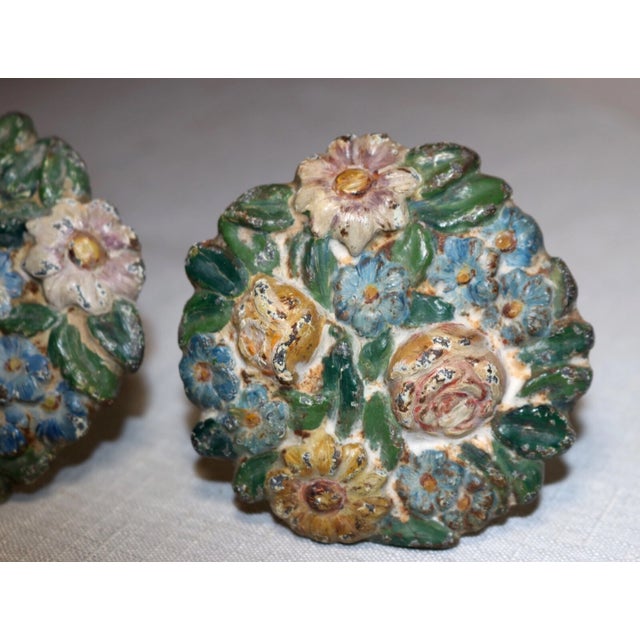 1910s Set of 3 Painted Cast Iron Ornate Circular Curtain Tiebacks Rod Holders Hardware For Sale - Image 4 of 11