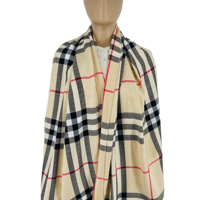 English Burberry Beige Plaid Wide 100% Cashmere Scarf For Sale - Image 3 of 8