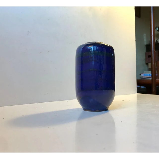 Ceramic Striped Blue Ceramic Vase by Gerhard Meisel for Stahnsdorf, 1970s For Sale - Image 7 of 7