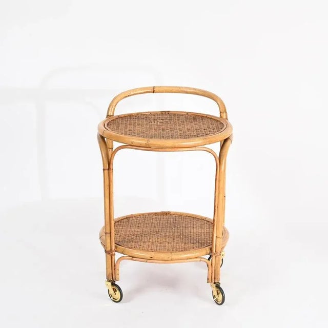French Riviera Round Serving Bar Cart in Rattan and Brass by Franco Albini, 1960s For Sale - Image 10 of 13
