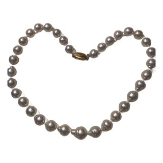 Vintage South Sea Baroque 18k Diamond Clasp Necklace For Sale