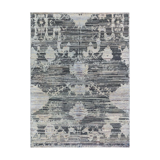 Modern Traditional Inspired Rug by Doris Leslie Blau For Sale