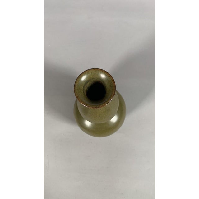 18th Century Qianlong period (1736 - 1795) Monochrome Gourd Vase, Green Porcelain "Tea Powder" For Sale - Image 5 of 6