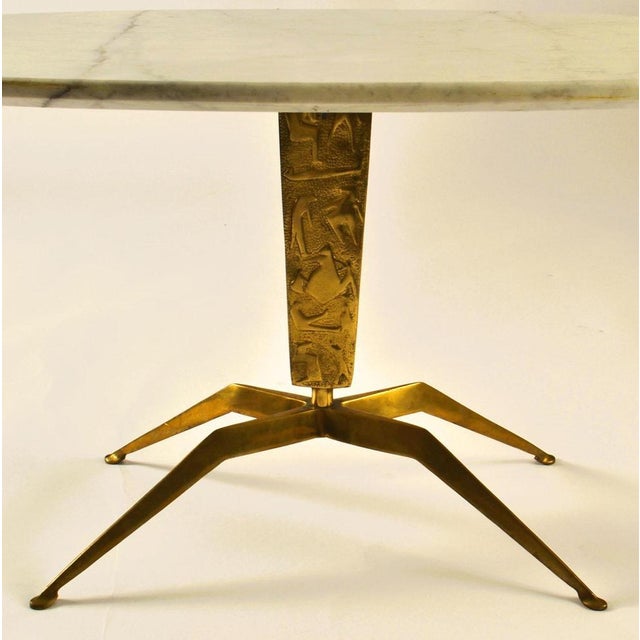 Marble and Bronze Relief Dubè Coffee Tables attributed to Duilio Barnabé for Fontana Arte, Italy, 1955, Set of 2 For Sale - Image 6 of 18