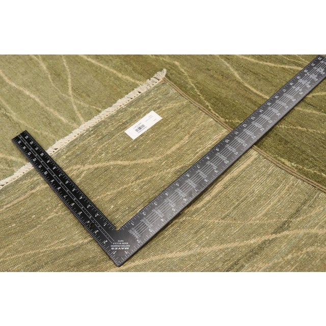 Early 21st Century Organic Modern Biophilic Indian Rug - 04'03 X 05'11 For Sale - Image 5 of 8